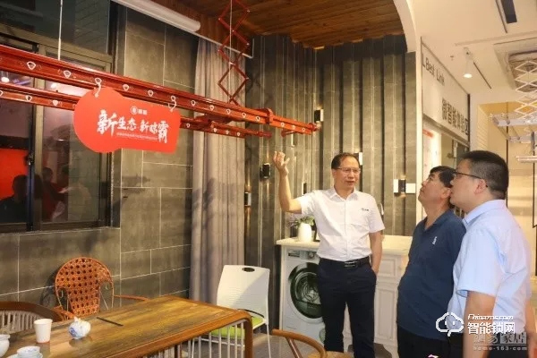 對話晾霸陳凌云:十年百億,布局智能鎖等全屋智能產品,晾霸的底氣何在? 對話晾霸陳凌云:十年百億,布局智能鎖等全屋智能產品,晾霸的底氣何在?