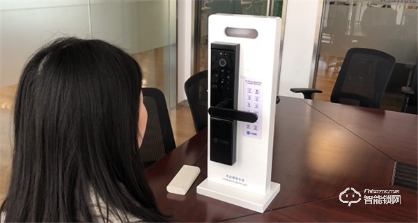 全球首款!艾芯智能成功發布高性能可量產3D TOF人臉識別智能門鎖 全球首款!艾芯智能成功發布高性能可量產3D TOF人臉識別智能門鎖