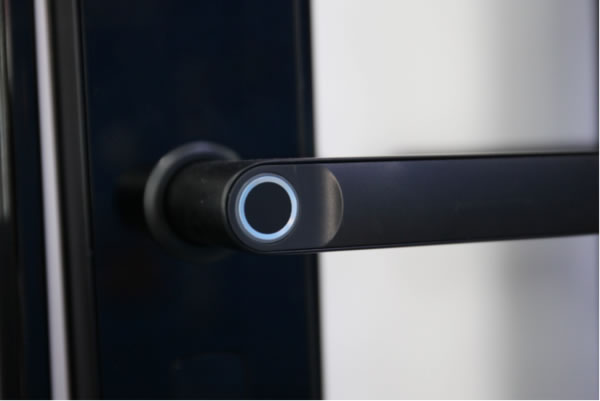 智能鎖市場黑馬,蝸牛管家“智客一代”強勢發(fā)布 智能鎖市場黑馬,蝸牛管家“智客一代”強勢發(fā)布