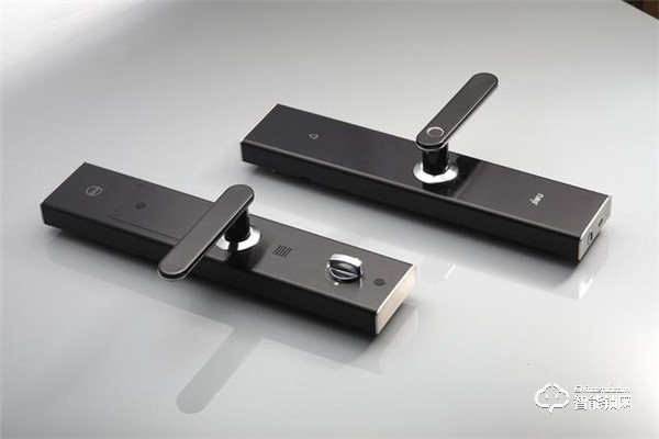 上手不后悔，小Biu智能鎖真心讓我點贊