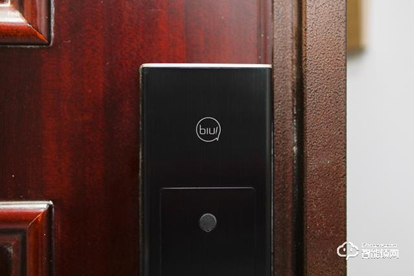 執著老式門鎖？免費試用蘇寧小Biu智能鎖，用了回不去了