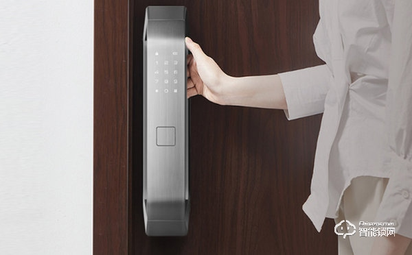 提前做好春節門庭安全 把普通鎖換成智能鎖怎么選? 提前做好春節門庭安全 把普通鎖換成智能鎖怎么選?