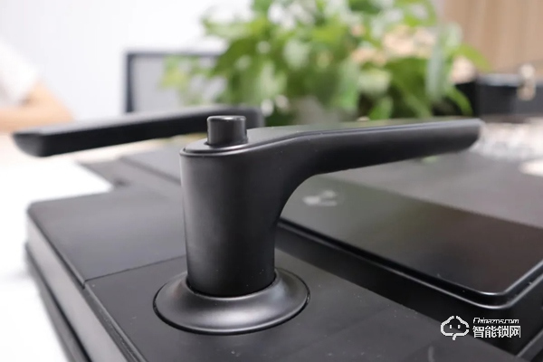 小益智能鎖3.8節準備了特殊活動,折扣都準備好了! 小益智能鎖3.8節準備了特殊活動,折扣都準備好了!