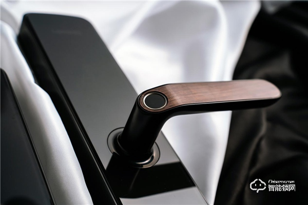 薇婭兩次推薦 | 聯想智能鎖E1用實力打造業界爆款 薇婭兩次推薦 | 聯想智能鎖E1用實力打造業界爆款