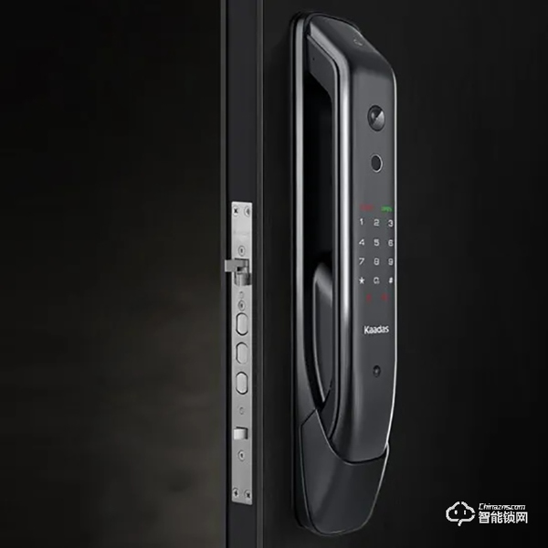 刷個臉秒進屋,這個智能鎖還是個24小時守門人 刷個臉秒進屋,這個智能鎖還是個24小時守門人