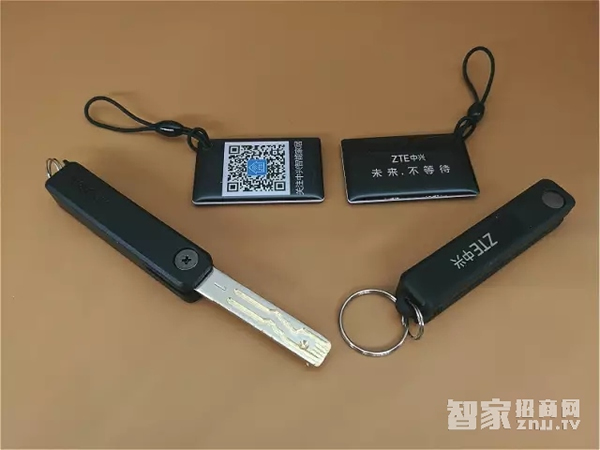 ZTE中興智能門鎖開箱測評體驗(yàn) ZTE中興智能門鎖開箱測評體驗(yàn)