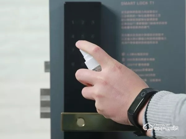 歐瑞博T1智能門鎖體驗:指紋識別精準支持多項智能防護 歐瑞博T1智能門鎖體驗:指紋識別精準支持多項智能防護