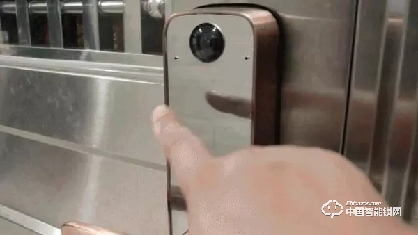 體驗樂橙K5智能指紋鎖:主動防御讓家更安全 體驗樂橙K5智能指紋鎖:主動防御讓家更安全