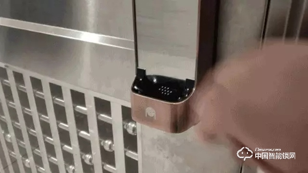 體驗樂橙K5智能指紋鎖:主動防御讓家更安全 體驗樂橙K5智能指紋鎖:主動防御讓家更安全