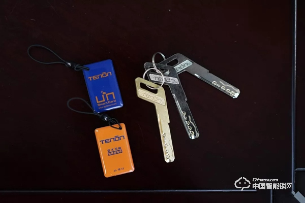 實際測評:亞太天能指紋鎖v1w 展現(xiàn)智能鎖的安全便捷 實際測評:亞太天能指紋鎖v1w 展現(xiàn)智能鎖的安全便捷