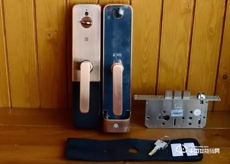 體驗樂橙K5智能指紋鎖:主動防御讓家更安全 體驗樂橙K5智能指紋鎖:主動防御讓家更安全