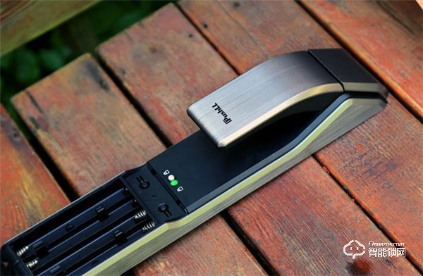 升級(jí)換新，樸墅指靜脈鎖到底有什么特別的？