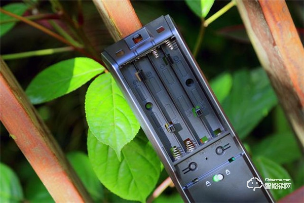 升級(jí)換新，樸墅指靜脈鎖到底有什么特別的？