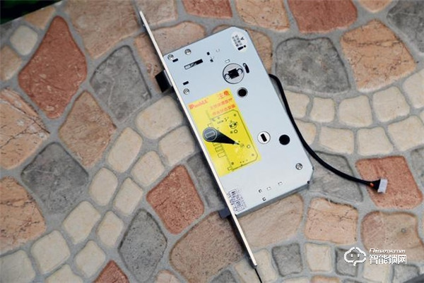 升級(jí)換新，樸墅指靜脈鎖到底有什么特別的？