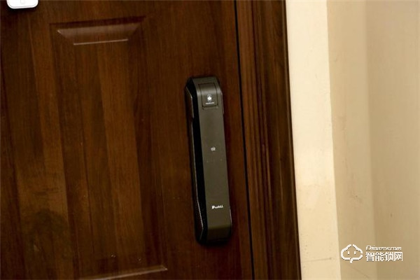 升級(jí)換新，樸墅指靜脈鎖到底有什么特別的？