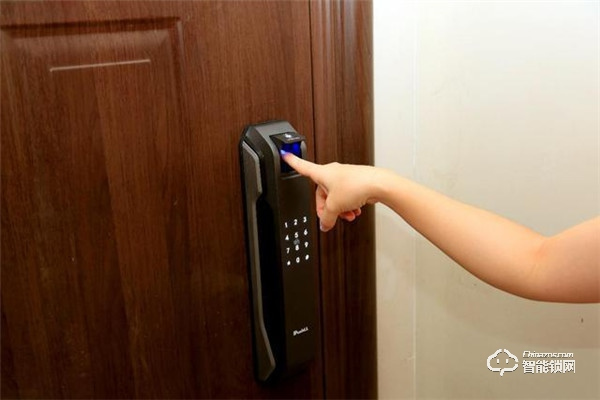 升級(jí)換新，樸墅指靜脈鎖到底有什么特別的？