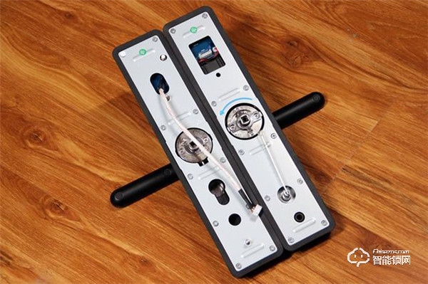 指紋鎖界的價格屠夫 小益指紋鎖E206入手體驗