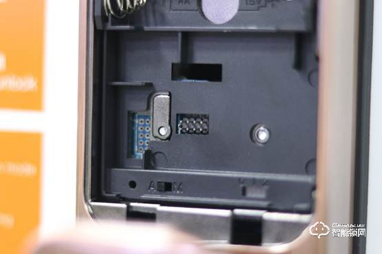 實力與顏值雙爆表!桔子物聯Orange R9全自動推拉智能鎖評測 實力與顏值雙爆表!桔子物聯Orange R9全自動推拉智能鎖評測