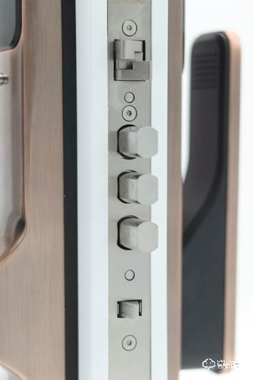 實力與顏值雙爆表!桔子物聯Orange R9全自動推拉智能鎖評測 實力與顏值雙爆表!桔子物聯Orange R9全自動推拉智能鎖評測