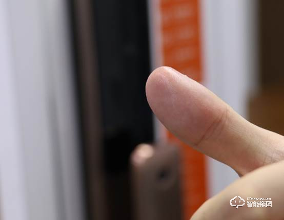 實力與顏值雙爆表!桔子物聯Orange R9全自動推拉智能鎖評測 實力與顏值雙爆表!桔子物聯Orange R9全自動推拉智能鎖評測