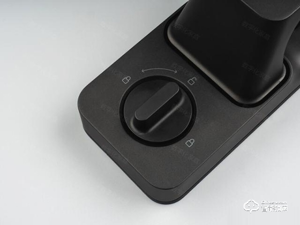 一步推拉，七重安全 | 米家推拉式智能門鎖測評