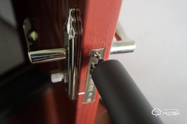 你要的裝智能鎖神器來了|米家電動螺絲刀體驗 你要的裝智能鎖神器來了|米家電動螺絲刀體驗