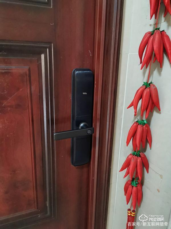 未關(guān)門立即提醒,指紋識(shí)別又快又準(zhǔn),TCL K5智能鎖實(shí)測(cè)體驗(yàn) 未關(guān)門立即提醒,指紋識(shí)別又快又準(zhǔn),TCL K5智能鎖實(shí)測(cè)體驗(yàn)