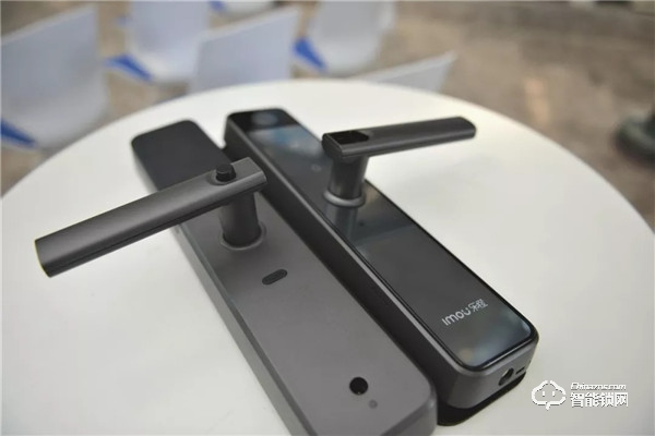 你家的門鎖該升級了 樂橙P6三維感官視頻鎖首發評測 你家的門鎖該升級了 樂橙P6三維感官視頻鎖首發評測