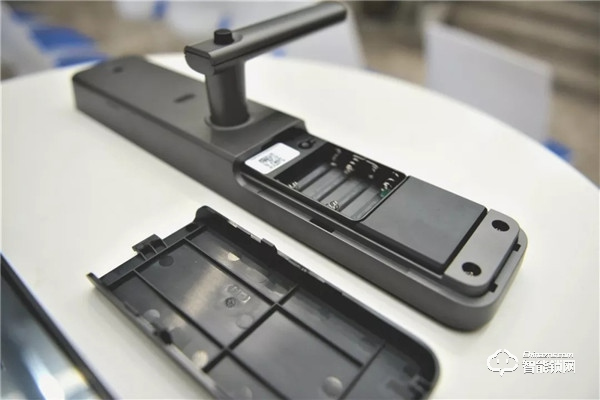 你家的門鎖該升級了 樂橙P6三維感官視頻鎖首發評測 你家的門鎖該升級了 樂橙P6三維感官視頻鎖首發評測