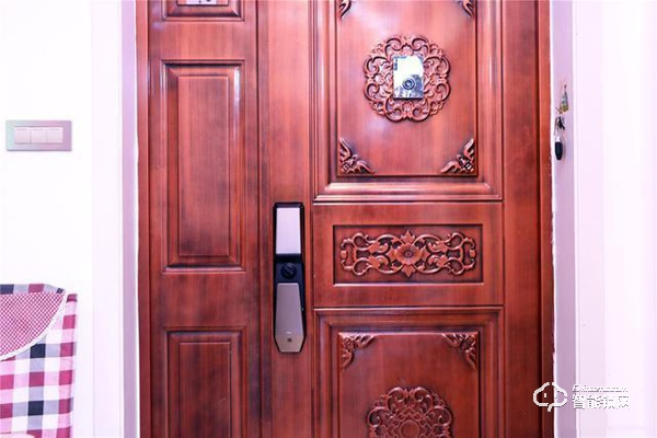 TCL智能鎖實(shí)力攪局,外觀新穎別樹一幟,一鍵開關(guān)更方便 TCL智能鎖實(shí)力攪局,外觀新穎別樹一幟,一鍵開關(guān)更方便