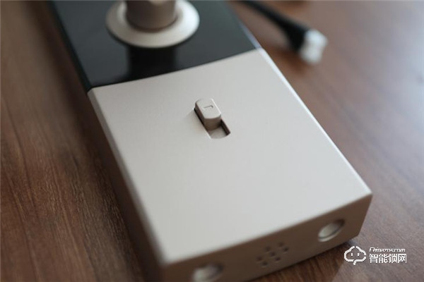 青稞智能鎖T7拆機(jī)評測,售價2999除了屏幕還有華為智卡認(rèn)證! 青稞智能鎖T7拆機(jī)評測,售價2999除了屏幕還有華為智卡認(rèn)證!