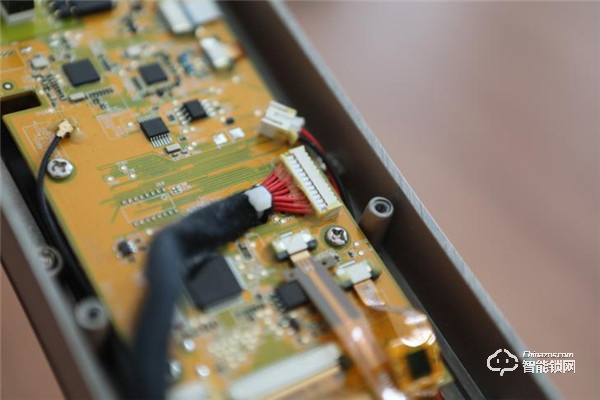 青稞智能鎖T7拆機(jī)評測,售價2999除了屏幕還有華為智卡認(rèn)證! 青稞智能鎖T7拆機(jī)評測,售價2999除了屏幕還有華為智卡認(rèn)證!