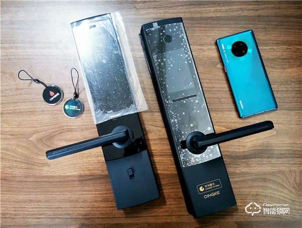 有顏有實力！華為智卡認證青稞智能鎖T7拆機測評報告