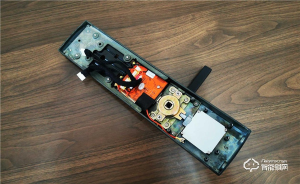 有顏有實力！華為智卡認證青稞智能鎖T7拆機測評報告