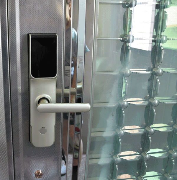 西勒奇指紋智能鎖好不好,指紋鎖對(duì)于馬大哈來說也很實(shí)用 西勒奇指紋智能鎖好不好,指紋鎖對(duì)于馬大哈來說也很實(shí)用