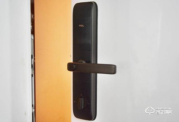 快、準、狠!TCL K5 打造王牌實力真智能鎖,上手體驗 快、準、狠!TCL K5 打造王牌實力真智能鎖,上手體驗