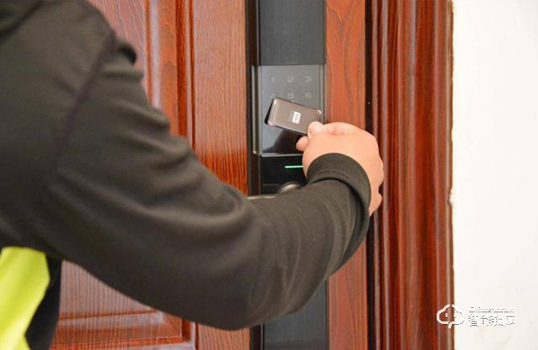 快、準、狠!TCL K5 打造王牌實力真智能鎖,上手體驗 快、準、狠!TCL K5 打造王牌實力真智能鎖,上手體驗