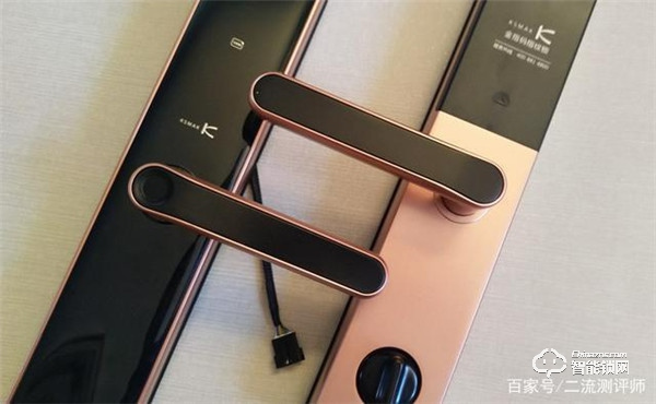 誰說老房子舊防盜門不能用指紋鎖?金指碼SK1指紋鎖來幫忙 誰說老房子舊防盜門不能用指紋鎖?金指碼SK1指紋鎖來幫忙