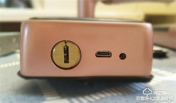 誰說老房子舊防盜門不能用指紋鎖?金指碼SK1指紋鎖來幫忙 誰說老房子舊防盜門不能用指紋鎖?金指碼SK1指紋鎖來幫忙