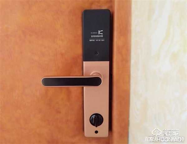 誰說老房子舊防盜門不能用指紋鎖?金指碼SK1指紋鎖來幫忙 誰說老房子舊防盜門不能用指紋鎖?金指碼SK1指紋鎖來幫忙