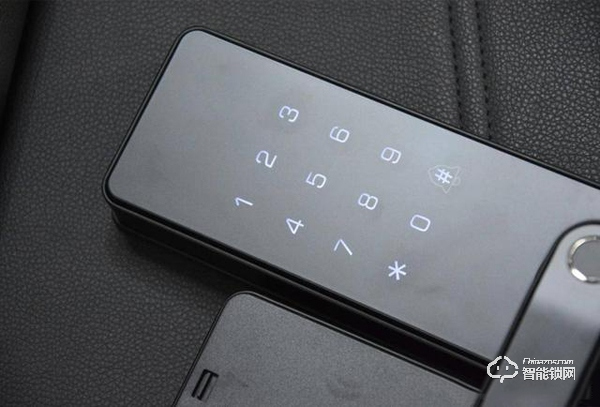 夠安全,買得起,售價僅幾百元的小益E206T智能鎖測評 夠安全,買得起,售價僅幾百元的小益E206T智能鎖測評