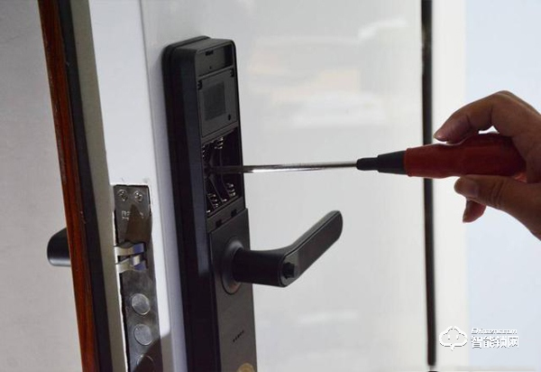 夠安全,買得起,售價僅幾百元的小益E206T智能鎖測評 夠安全,買得起,售價僅幾百元的小益E206T智能鎖測評