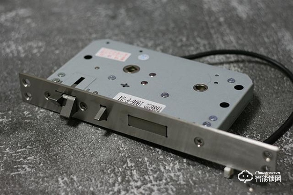 指紋鎖什么牌子最好？金指碼、多瑪指紋鎖、琨山指紋鎖試用測評