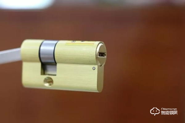 德施曼R7深度評測,3D人臉識別智能鎖到底好不好用 德施曼R7深度評測,3D人臉識別智能鎖到底好不好用