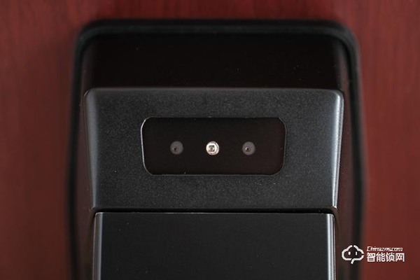 德施曼R7人臉識別智能鎖,換一個更加輕松的方式進家門 德施曼R7人臉識別智能鎖,換一個更加輕松的方式進家門