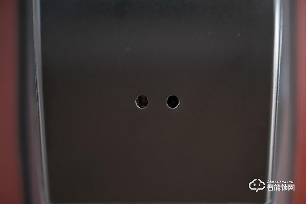 德施曼R7人臉識別智能鎖,換一個更加輕松的方式進家門 德施曼R7人臉識別智能鎖,換一個更加輕松的方式進家門