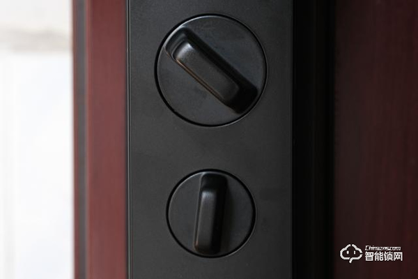 德施曼R7人臉識別智能鎖,換一個更加輕松的方式進家門 德施曼R7人臉識別智能鎖,換一個更加輕松的方式進家門