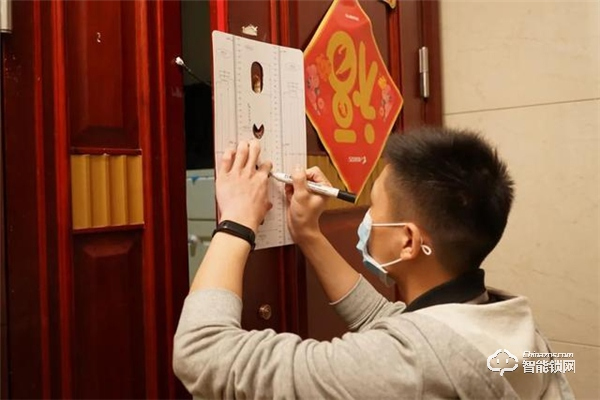 智能貓眼加持安全,螢石DL30VS視頻智能鎖體驗 智能貓眼加持安全,螢石DL30VS視頻智能鎖體驗