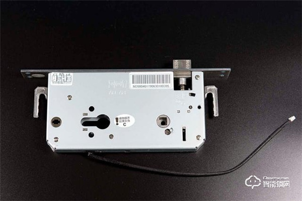 簡配安全不減，鑰匙終結者，體驗米家智能門鎖青春版