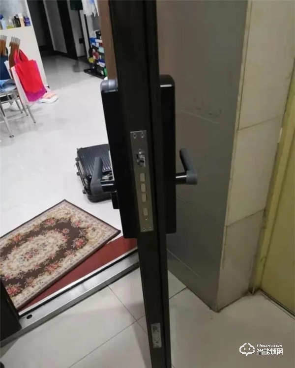 開箱測評:SKN智能鎖完美拯救遺忘癥! 開箱測評:SKN智能鎖完美拯救遺忘癥!